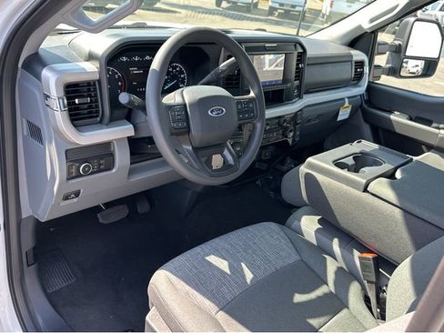 New 2025 Ford F250 XLT image 7
