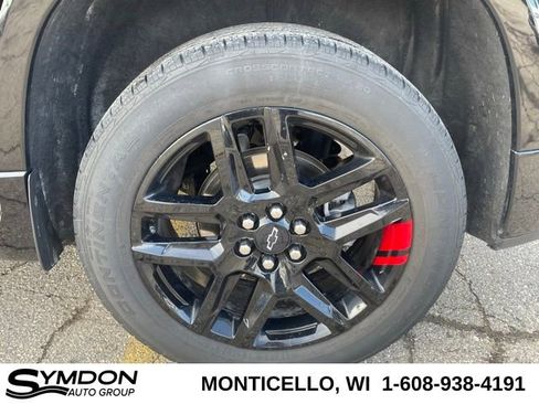 Used 2023 Chevrolet Traverse Premier w/ Redline Edition image 11