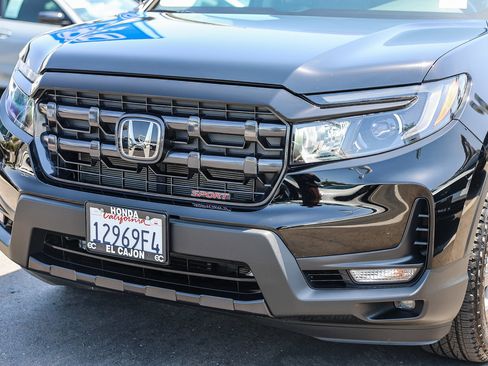 Certified 2025 Honda Ridgeline Sport image 19