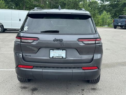 Used 2025 Jeep Grand Cherokee L Altitude AWD/4WD image 4