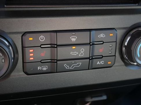 Used 2018 Ford F150 XLT w/ Equipment Group 302A Luxury AWD/4WD image 5