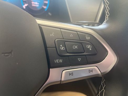 New 2025 Volkswagen Atlas Cross Sport SE image 21