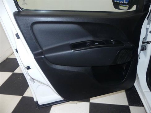 Used 2017 RAM ProMaster City Tradesman FWD image 18