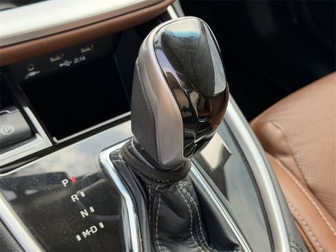 Used 2022 Subaru Outback Touring XT image 21