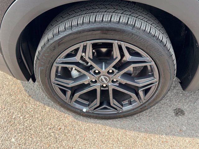 Used 2026 Nissan Kicks SR FWD image 8