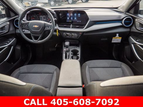 Used 2026 Chevrolet Trax LS w/ Driver Confidence Package FWD image 37