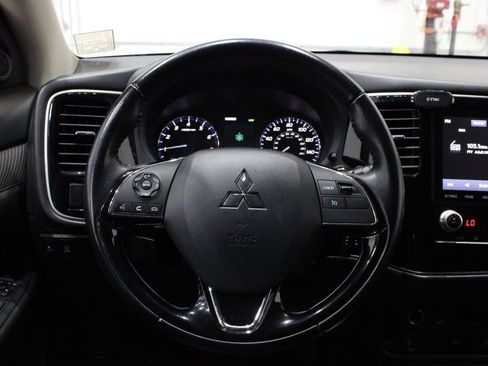 Used 2020 Mitsubishi Outlander SEL image 19