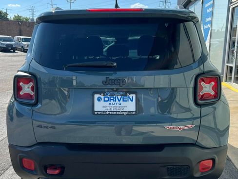 Used 2015 Jeep Renegade Trailhawk w/ Cold Weather Group image 4