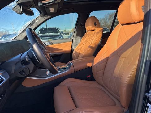 Used 2024 BMW X5 xDrive40i w/ M Sport Package image 10