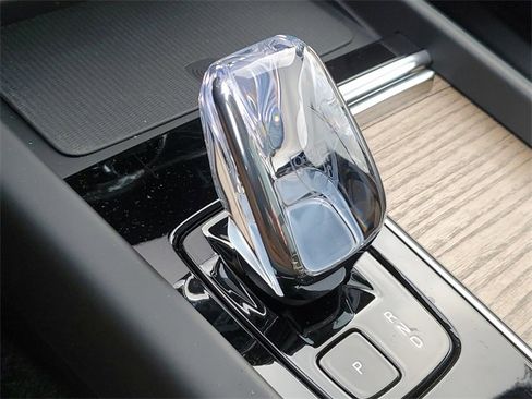 New 2026 Volvo XC60 B5 Plus w/ Protection Package Premier image 19