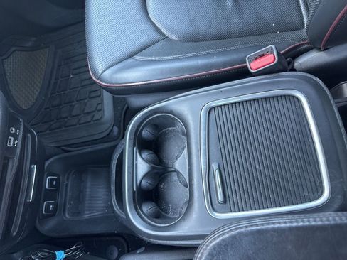 Used 2019 Chrysler Pacifica Limited w/ Advanced Safetytec Group FWD image 5