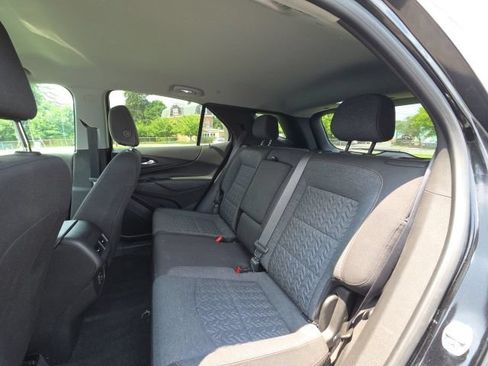 Used 2022 Chevrolet Equinox LT w/ Driver Convenience Package AWD/4WD image 10