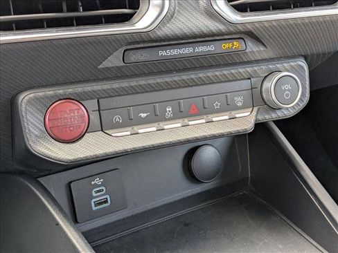 Used 2025 Ford Mustang Premium image 15