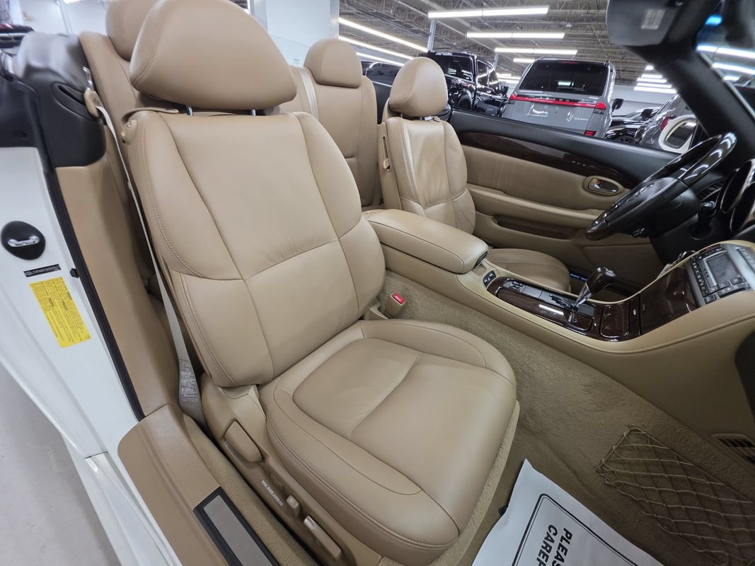 Used 2006 Lexus SC 430 Convertible RWD image 38