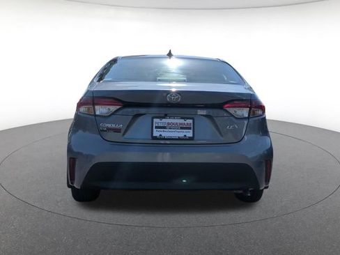 Used 2025 Toyota Corolla LE FWD image 5