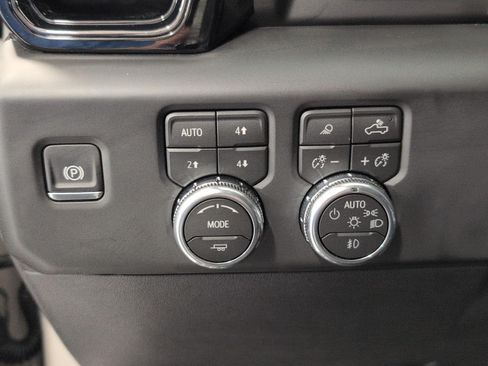 Used 2026 GMC Sierra 1500 AT4 w/ AT4 Premium Package AWD/4WD image 12