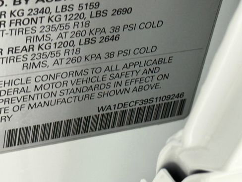 Used 2025 Audi Q3 2.0T Premium w/ Convenience Package image 22