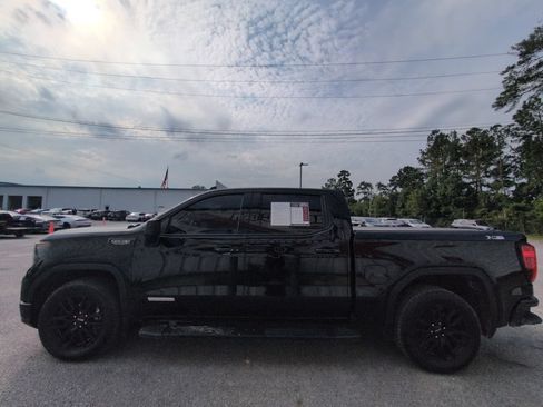 Used 2022 GMC Sierra 1500 Elevation w/ Elevation Premium Package AWD/4WD image 5