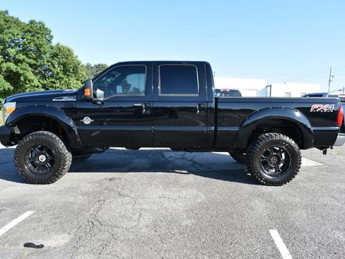 Used 2016 Ford F250 Lariat w/ Lariat Interior Package AWD/4WD image 9