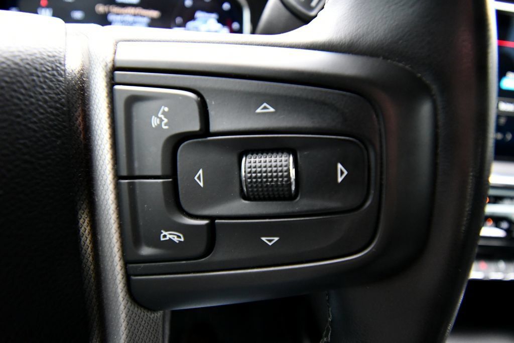Used 2024 GMC Sierra 3500 Denali w/ Technology Package AWD/4WD image 26