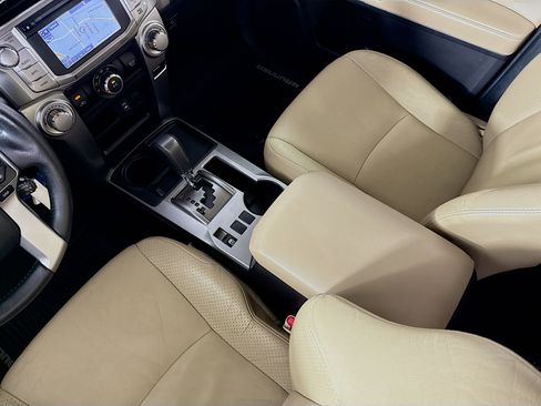 Used 2014 Toyota 4Runner SR5 RWD image 27