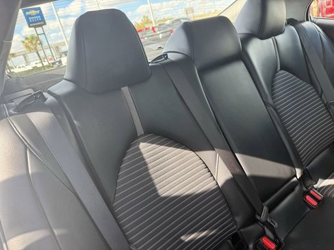Used 2024 Toyota Camry SE image 36