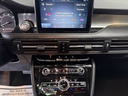 Used 2021 Lincoln Corsair AWD image 32