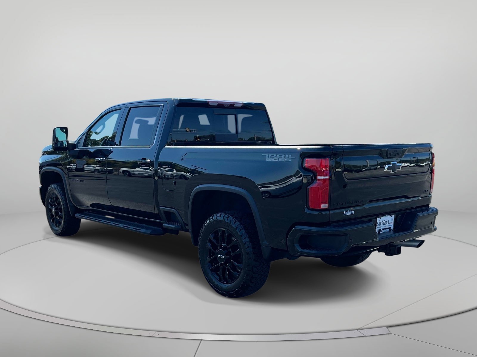 Used 2025 Chevrolet Silverado 2500 LTZ w/ LTZ Plus Package AWD/4WD image 7