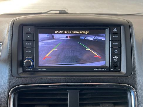 Used 2019 Dodge Grand Caravan SE image 16