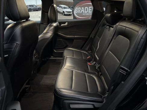 Used 2024 Ford Escape Platinum image 25