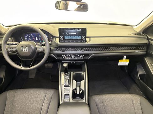 Certified 2025 Honda Accord LX image 12