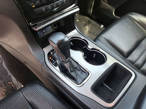 Used 2021 Jeep Grand Cherokee Limited X RWD image 27
