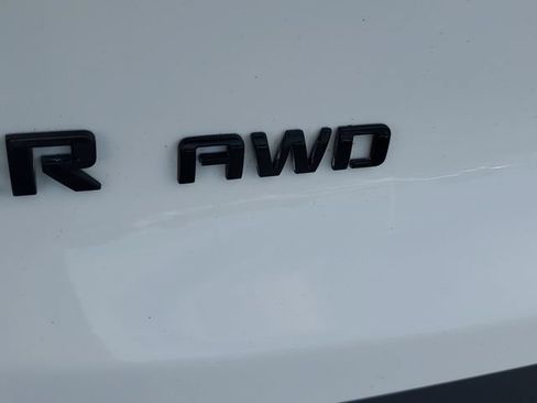 Used 2024 Chevrolet Blazer LT w/ Midnight/Sport Edition AWD/4WD image 6