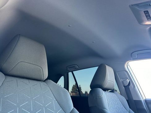 Used 2021 Toyota RAV4 XLE w/ Carpet Mat Package (TMS) image 16