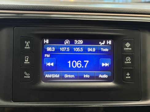 Used 2017 Chrysler Pacifica Touring-L image 31