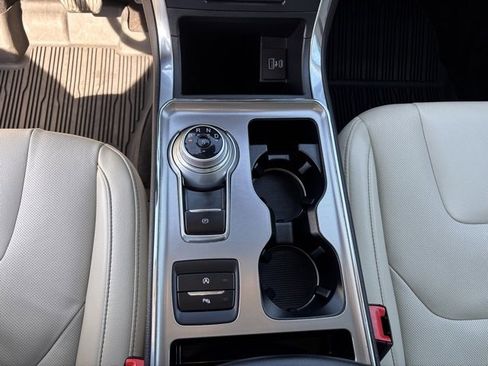 Used 2022 Ford Edge Titanium w/ Equipment Group 301A image 21