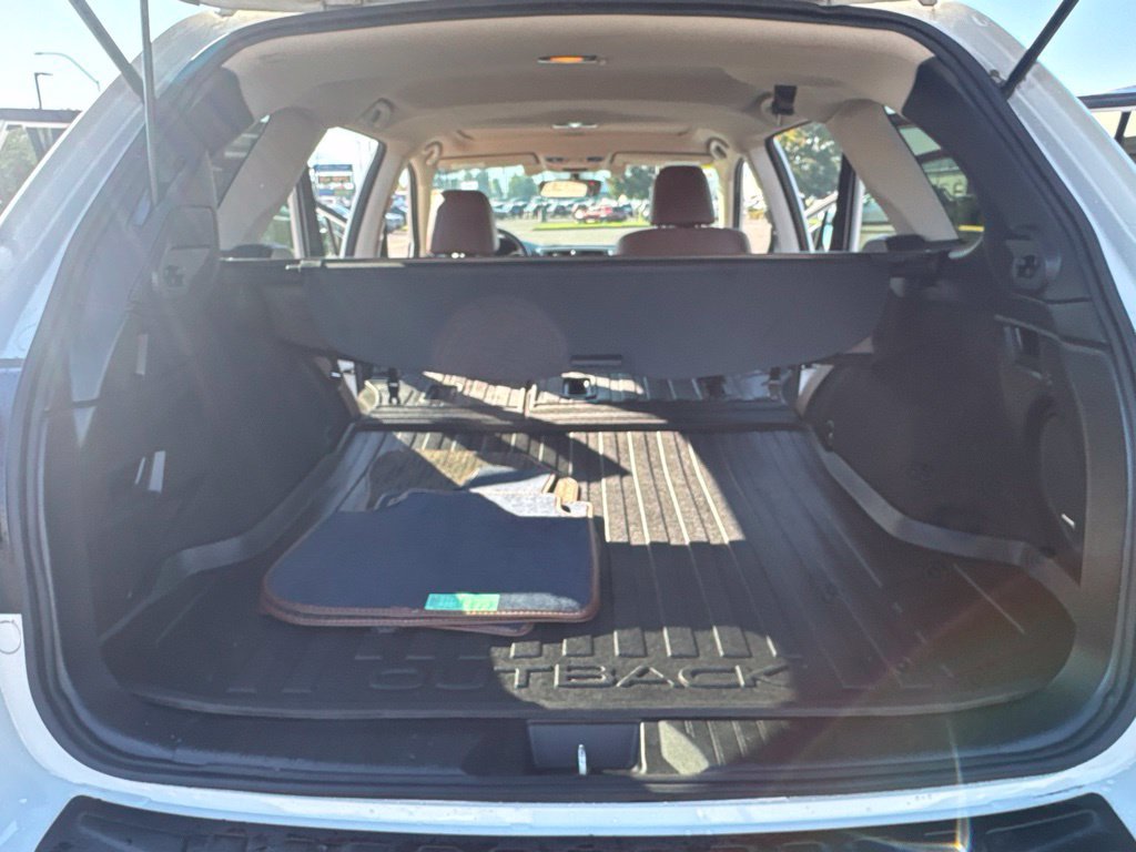 Used 2019 Subaru Outback 2.5i Touring AWD/4WD image 17