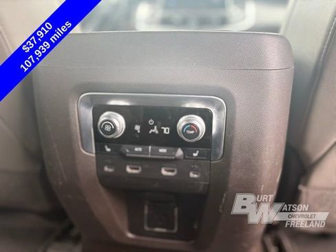 Used 2021 GMC Yukon XL SLT w/ SLT Luxury Plus Package AWD/4WD image 31