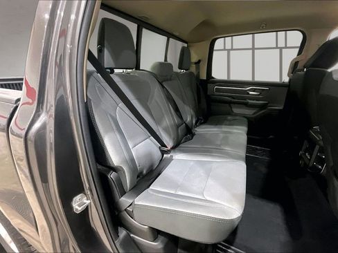 Used 2019 RAM 1500 Big Horn AWD/4WD image 29