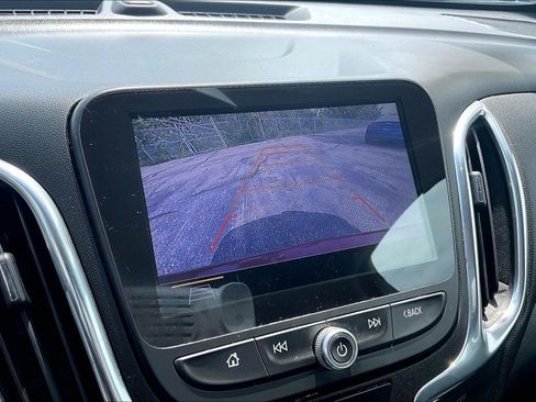 Used 2020 Chevrolet Equinox LT AWD/4WD image 16