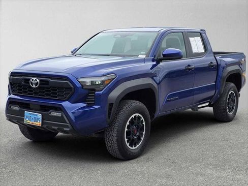 Used 2024 Toyota Tacoma TRD Off-Road AWD/4WD image 7