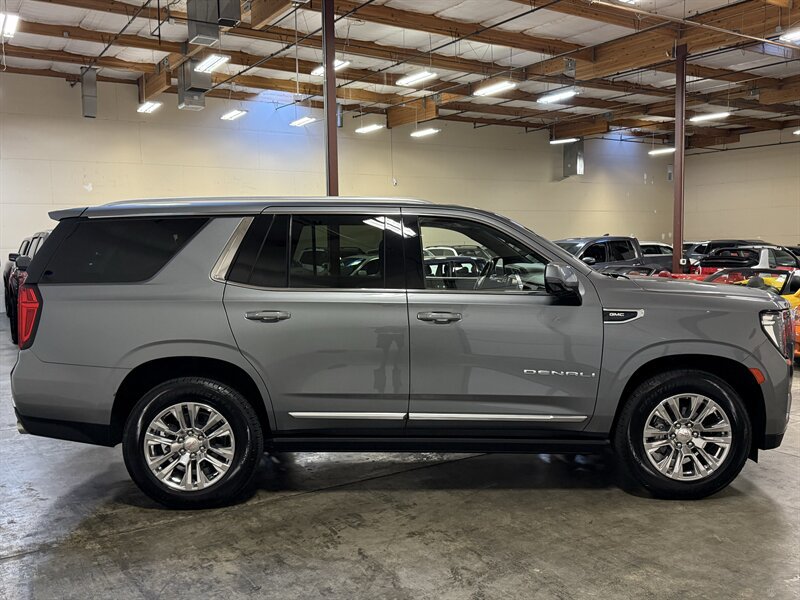 Used 2021 GMC Yukon Denali w/ Denali Premium Package AWD/4WD image 8