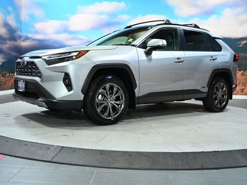 Used 2024 Toyota RAV4 Limited w/ Advanced Technology Package image 4