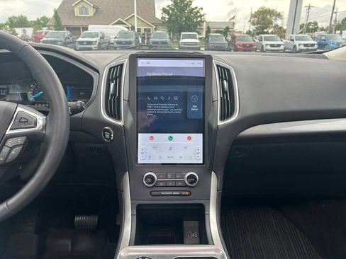Used 2024 Ford Edge SEL w/ Convenience Package AWD/4WD image 17