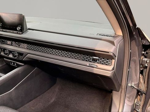 Used 2025 Honda Accord LX image 20