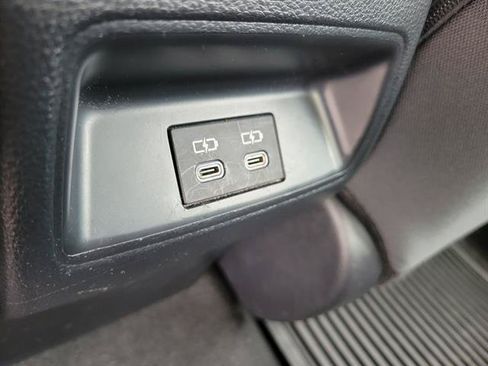 Used 2024 Toyota Corolla LE FWD image 8