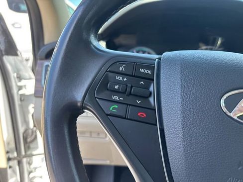 Used 2017 Hyundai Sonata Limited w/ Ultimate Package 02 FWD image 22