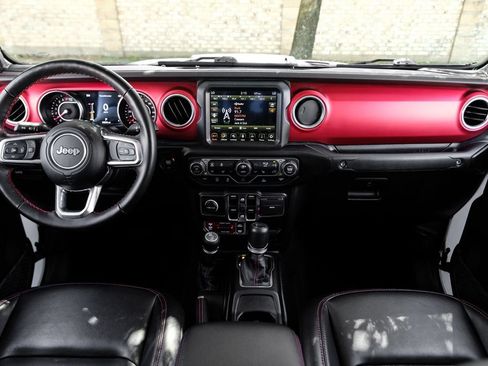 Used 2022 Jeep Gladiator Rubicon w/ Cold Weather Group image 5