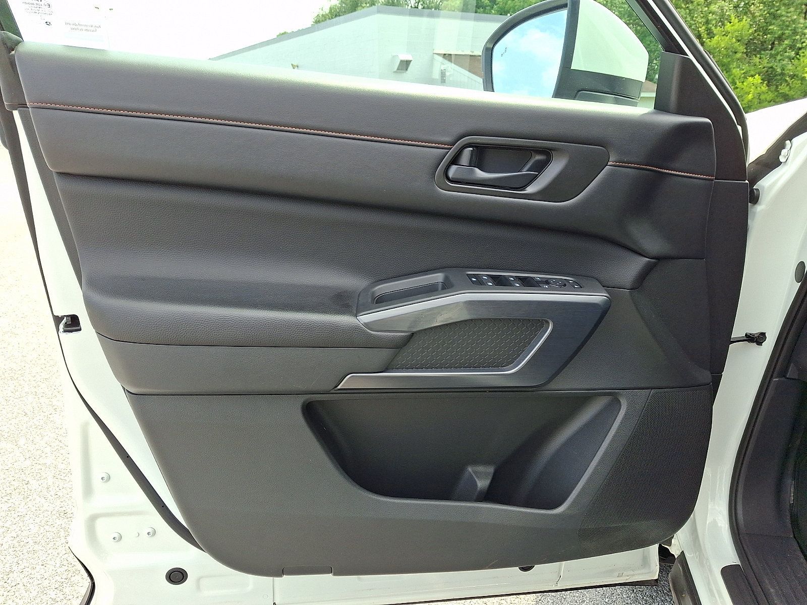 Certified 2024 Nissan Pathfinder Rock Creek AWD/4WD image 15