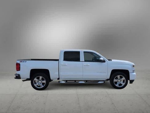 Used 2018 Chevrolet Silverado 1500 LT w/ All Star Edition AWD/4WD image 9